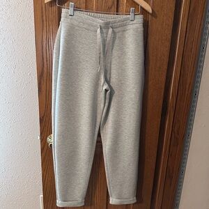 Woman’s Spanx air essentials pants